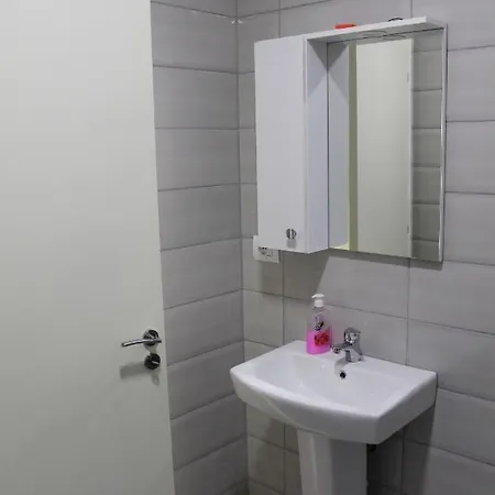 Apartamento Roxhensi Shëngjin